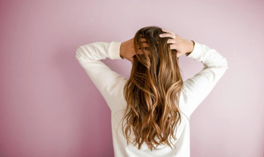 Les secrets pour des cheveux longs en pleine santé : votre routine capillaire sur mesure