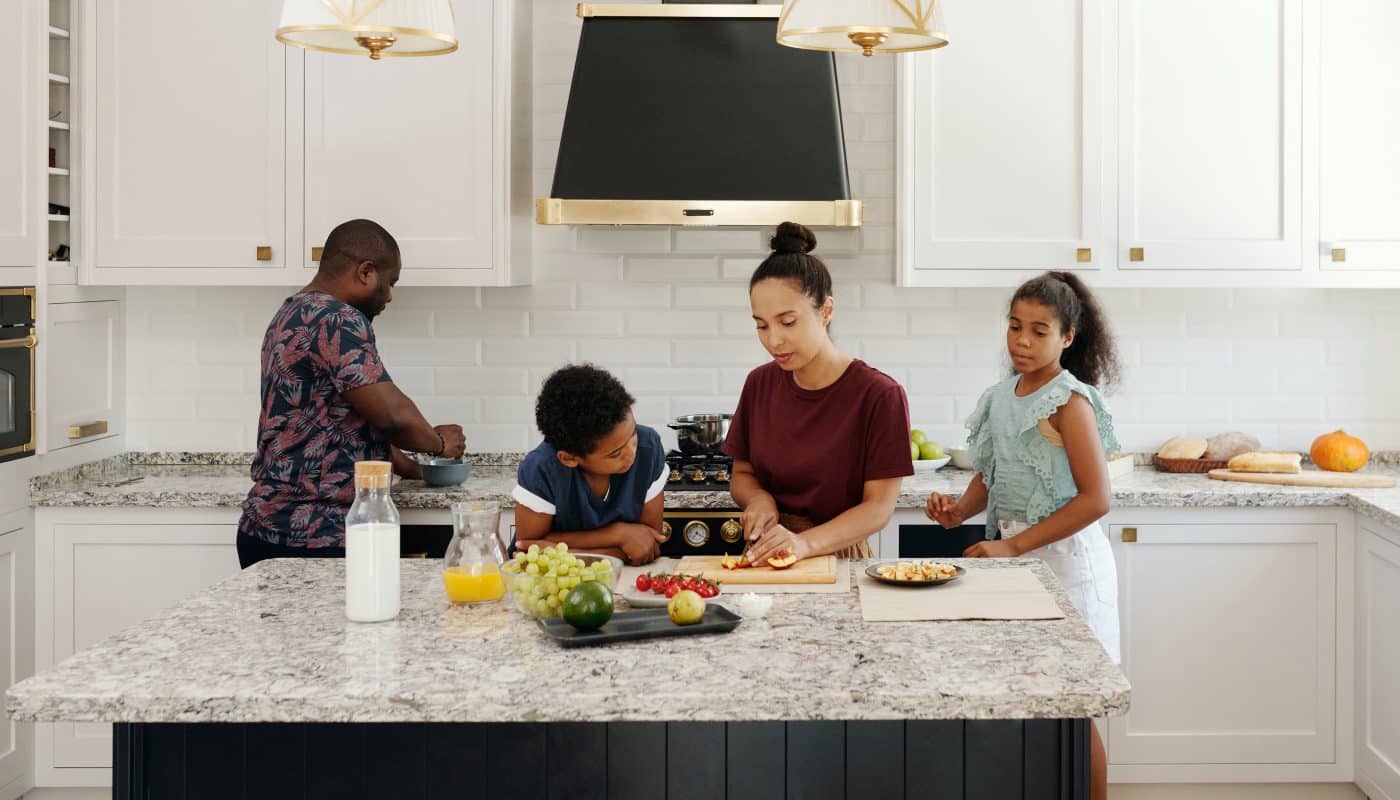 Cuisiner avec des enfants